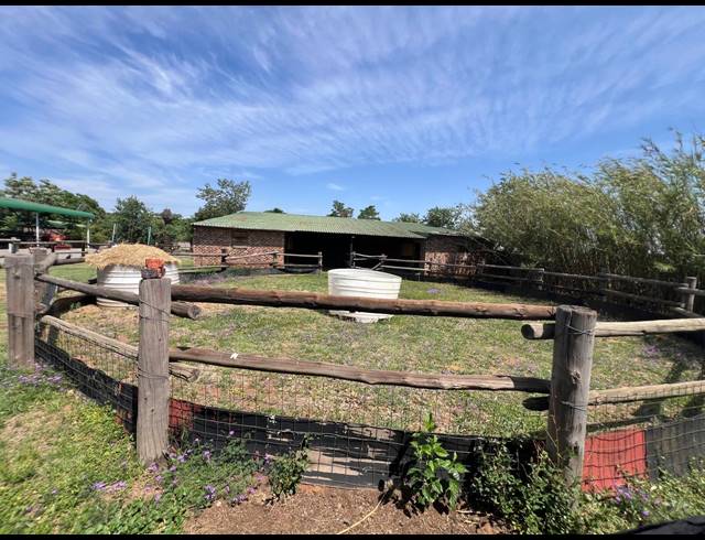 10 BEDROOM HOUSE FOR SALE IN HOMELANDS